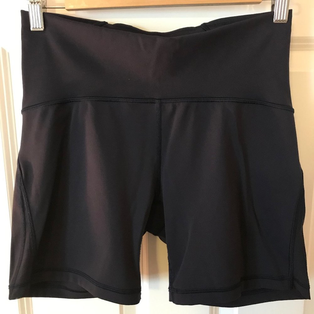Lululemon 6" shorts